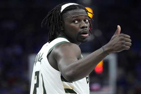 Analyst Sees 1 Issue In Celtics Trading For Jrue Holiday