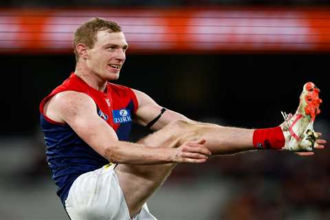 ‘100 per cent’: Dees put Petty trade rumours to bed as Pies land Dockers goalsneak