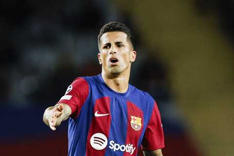 Joao Cancelo to play at left wing for Barcelona?
