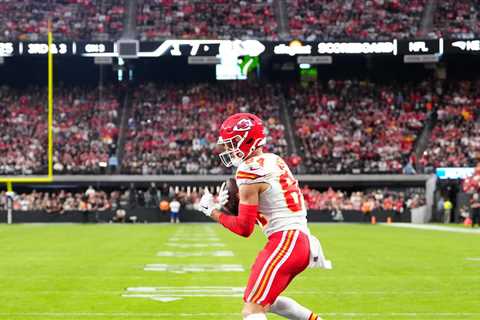 Chiefs News: Justin Watson’s spicy play spurred win vs. Raiders