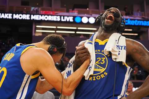 LOOK: Warriors have some fun and other pictures of the day in the NBA