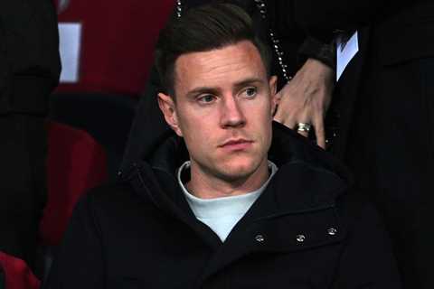 Barcelona fear Marc-Andre ter Stegen may need surgery on back issue