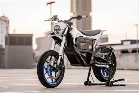 Silent Supermoto: A custom Zero FX by Purpose Built Moto