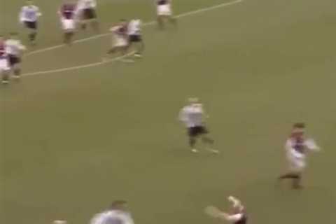 Premier League Manager's Throwback Red Card Goes Viral as Fans Say 'He Looks Exactly the Same Today'