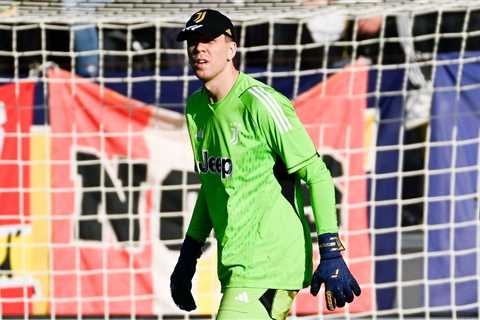 Report: Juve working on new deal for Wojciech Szczesny with a reduced salary