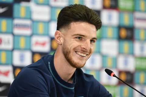 Declan Rice sends message to 23-year-old as he seals West Ham exit