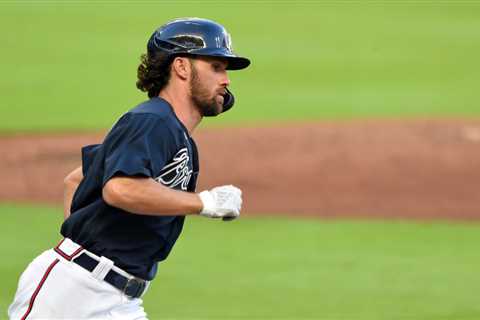 Charlie Culberson Attempting To Become Pitcher, Re-Signs With Braves On Minors Deal