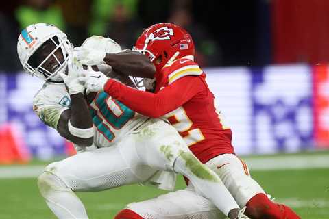 Super Wild Card Weekend: Dolphins vs. Chiefs