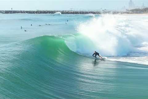 EARLY CHRISTMAS  GIFT AT STRADDIE (Raw Surfing)