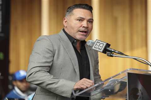 Oscar De La Hoya Shocks Fans with Naked Photo as Girlfriend Teases Reality TV Show
