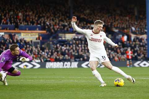 Rasmus Hojlund sets Premier League record with lightning-fast goal against Luton