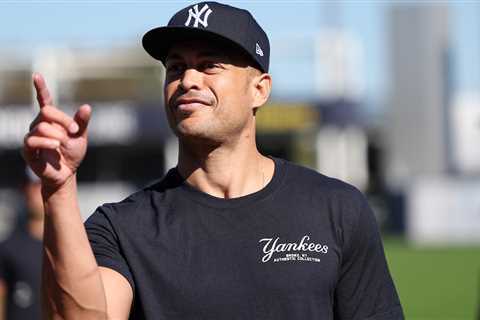 Giancarlo Stanton Tries to Change Things Up After a Dreadful 2023