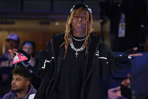 Lil Wayne Believes He Was ‘Treated Like S—’ at Lakers Game Because of Anthony Davis Comments