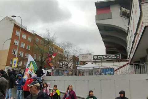 WATCH: Rayo Vallecano form human chain around Vallecas stadium in protest of President’s decision