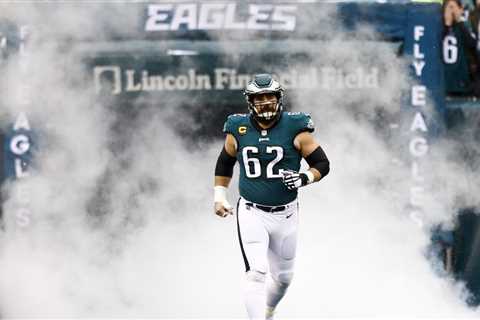 Official: Eagles legend Jason Kelce announces NFL retirement