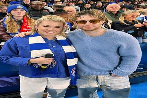 Tom Grennan surprises BBC Sport presenter at Stamford Bridge