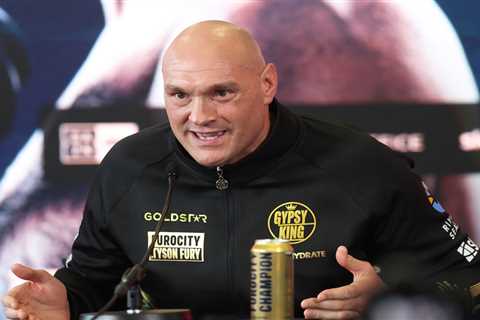 Tyson Fury Unveils Ambitious Ten-Fight Plan Featuring Usyk and Joshua