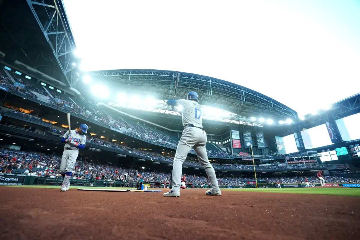 Dodgers vs Diamondbacks Delayed for Craziest Possible Reason on Tuesday