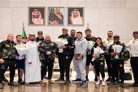 Tyson Fury Arrives in Saudi Arabia for Usyk Fight – Who's Missing from His Entourage?