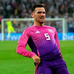 Pascal Gross gets first Germany goal to beat the Greeks