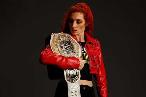 Becky Lynch Officially A Free Agent