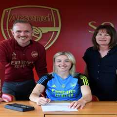 Arsenal Re-Signs Leah Williamson, Reportedly Closes Deal With Mariona Caldentey