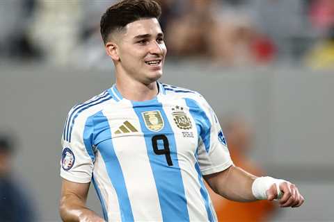 Manchester City Battling to Hold on to Julian Alvarez