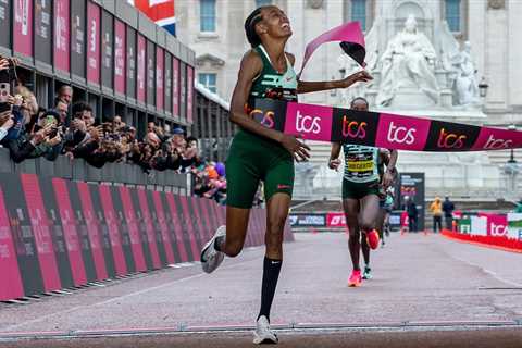 Sifan Hassan wins London Marathon rich in drama