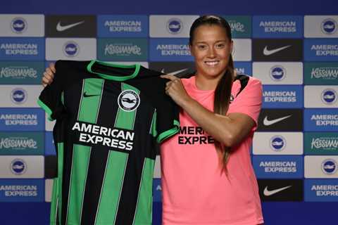 Brighton & Hove Albion sign former Chelsea attacker Kirby