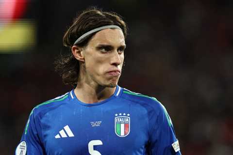 Arsenal confident of centre-back signing next week