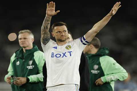 Watford enquire about deal for ex-Leeds United man Liam Cooper