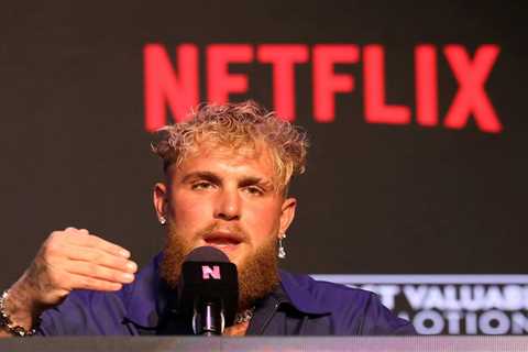 Netflix to Enter Combat Sports Arena with Major Deals