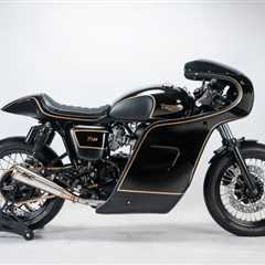 Black Coffee: A Triumph Bonneville Café Racer with Thruxton Style