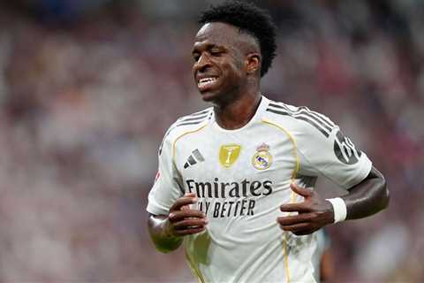 Arsenal & Liverpool Contacted Over Vinicius Move