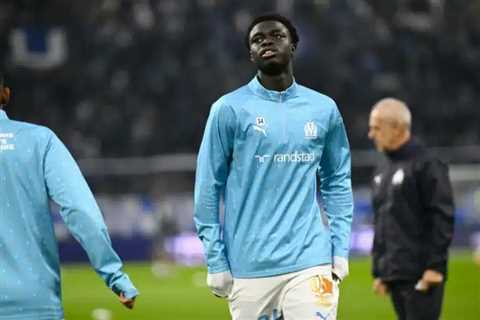 Leverkusen and Dortmund Join Roma Race for Vaz